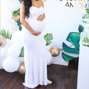 Maternity gown